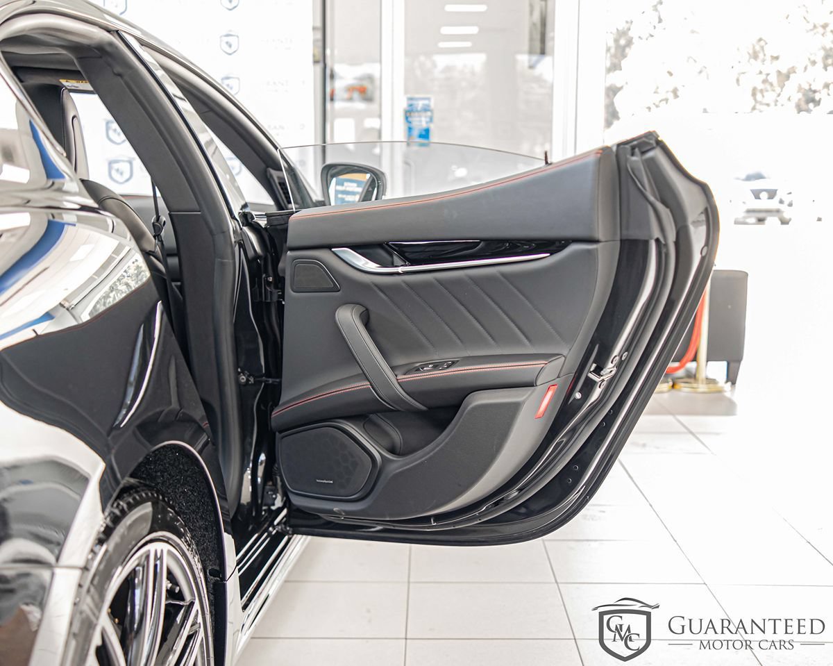 Used 2024 Maserati Ghibli Modena Q4 AWD/4WD image 42