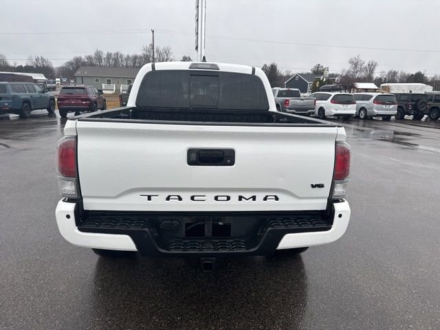 Used 2020 Toyota Tacoma TRD Off-Road w/ TRD Premium Off Road Package image 4