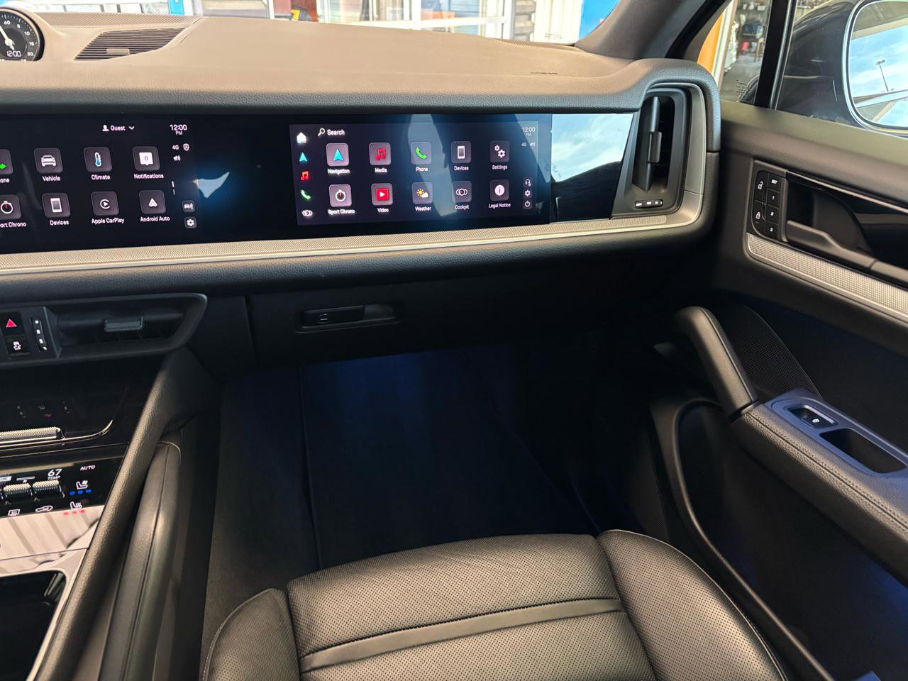 Used 2024 Porsche Cayenne Coupe image 20