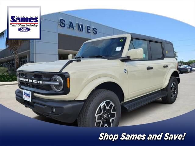 New 2026 Ford Bronco Outer Banks AWD/4WD image 8