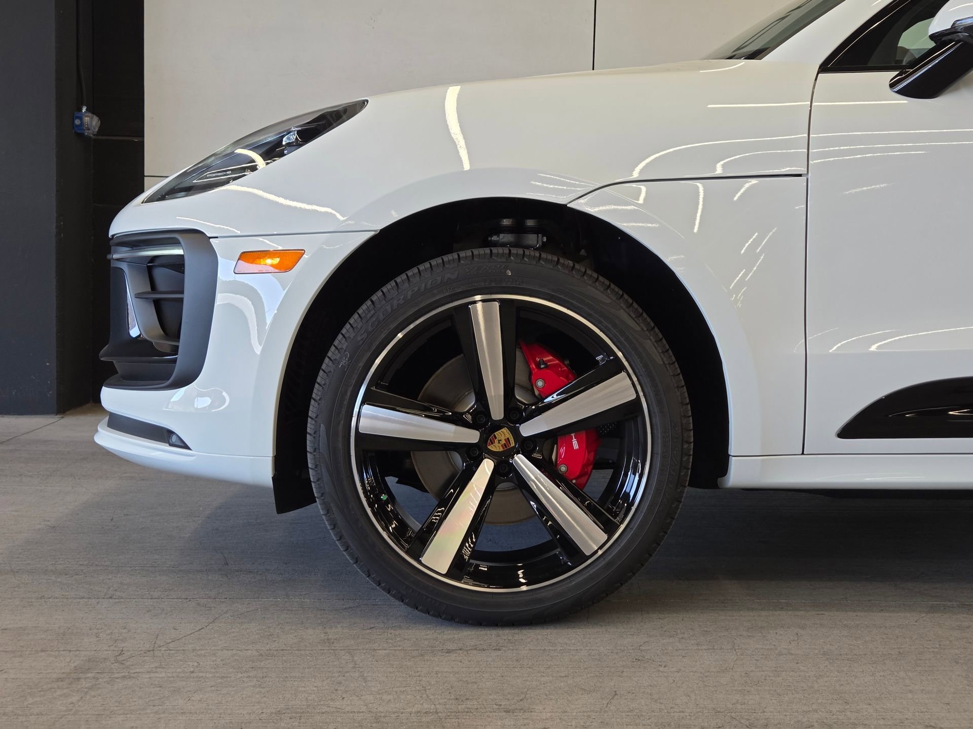 New 2026 Porsche Macan S AWD/4WD image 9