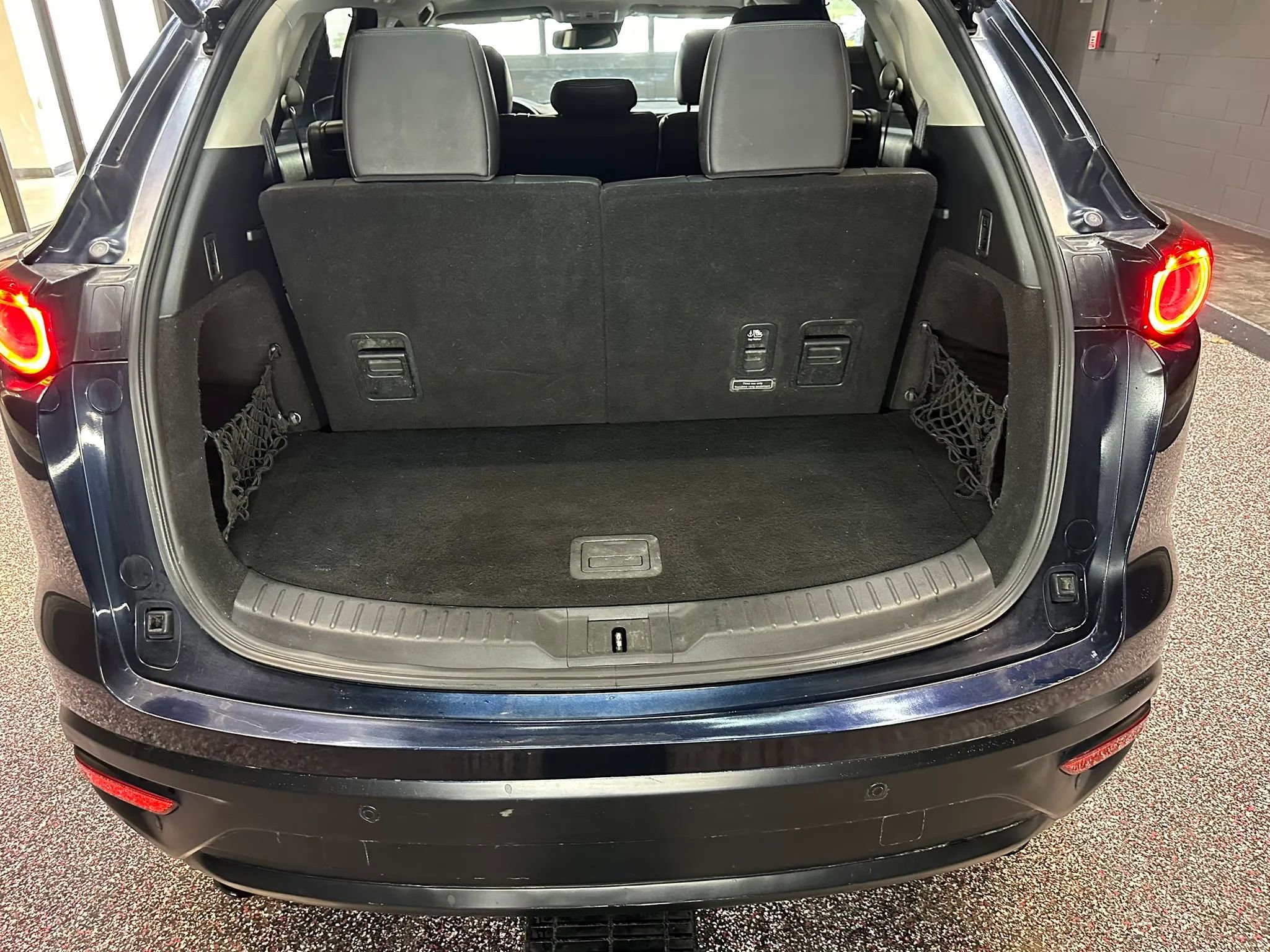 Used 2018 MAZDA CX-9 Touring w/ Touring Premium Package AWD/4WD image 25