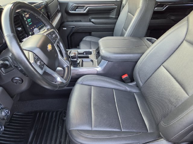 Used 2024 Chevrolet Silverado 1500 LTZ w/ Technology Package AWD/4WD image 11