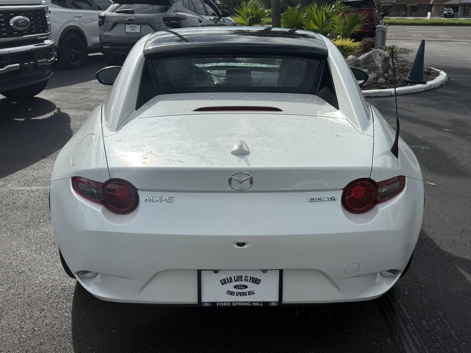 Used 2021 MAZDA MX-5 Miata RF Grand Touring RWD image 6