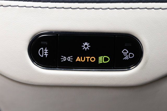 Used 2021 Bentley Flying Spur W12 image 67