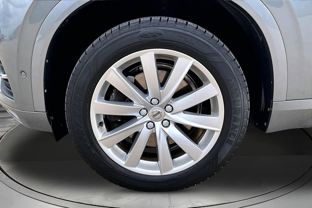 Used 2017 Volvo XC90 T6 Momentum w/ Vision Package AWD/4WD image 30