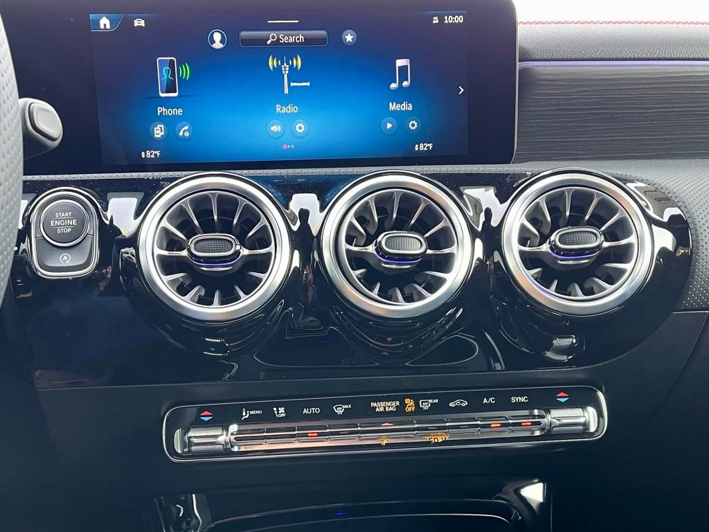 New 2025 Mercedes-Benz CLA 35 AMG 4MATIC image 28