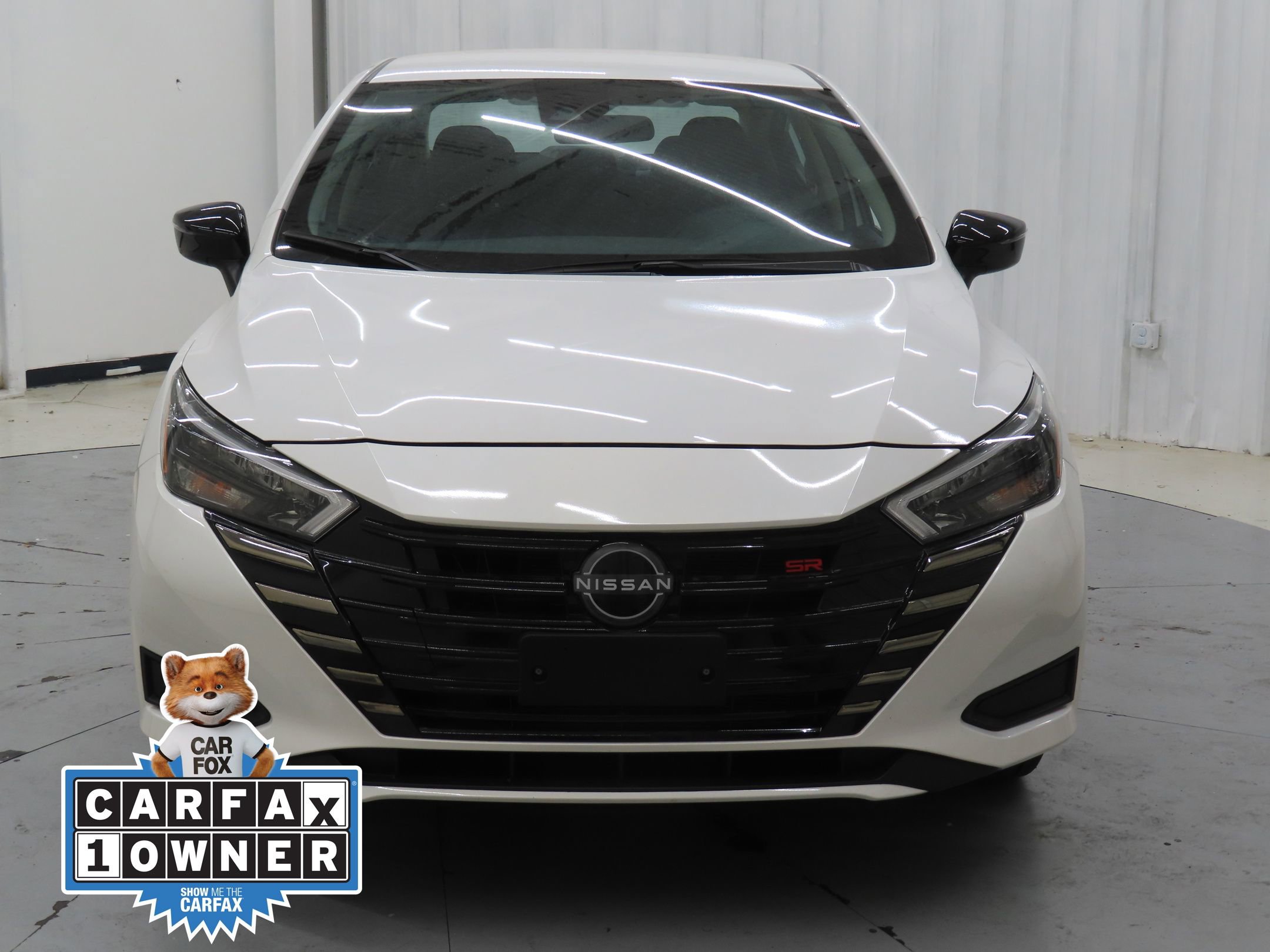 Used 2025 Nissan Versa SR w/ Trunk Package FWD image 9