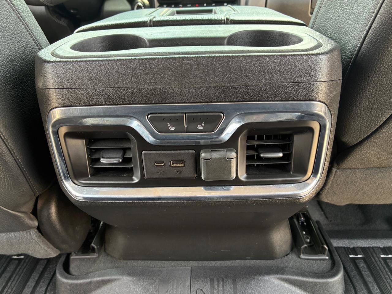 Used 2021 GMC Sierra 3500 Denali w/ Denali Ultimate Package AWD/4WD image 29