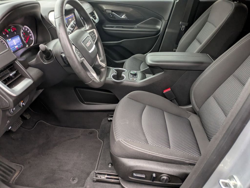 Used 2022 GMC Terrain SLE w/ Driver Convenience Package image 20