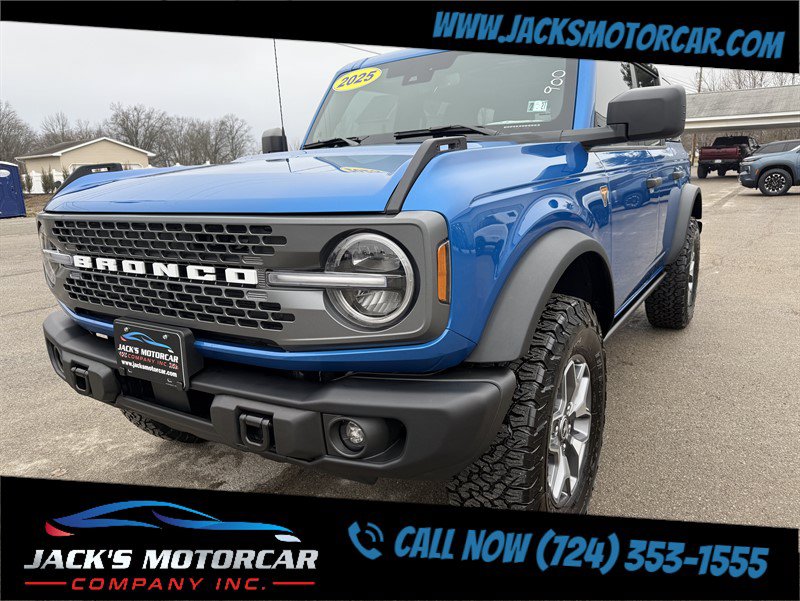 Used 2025 Ford Bronco Badlands AWD/4WD image 2