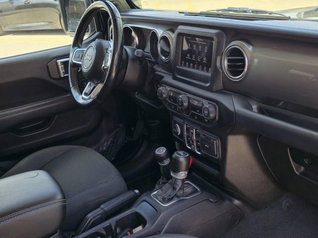 Used 2020 Jeep Wrangler Unlimited Sahara image 10