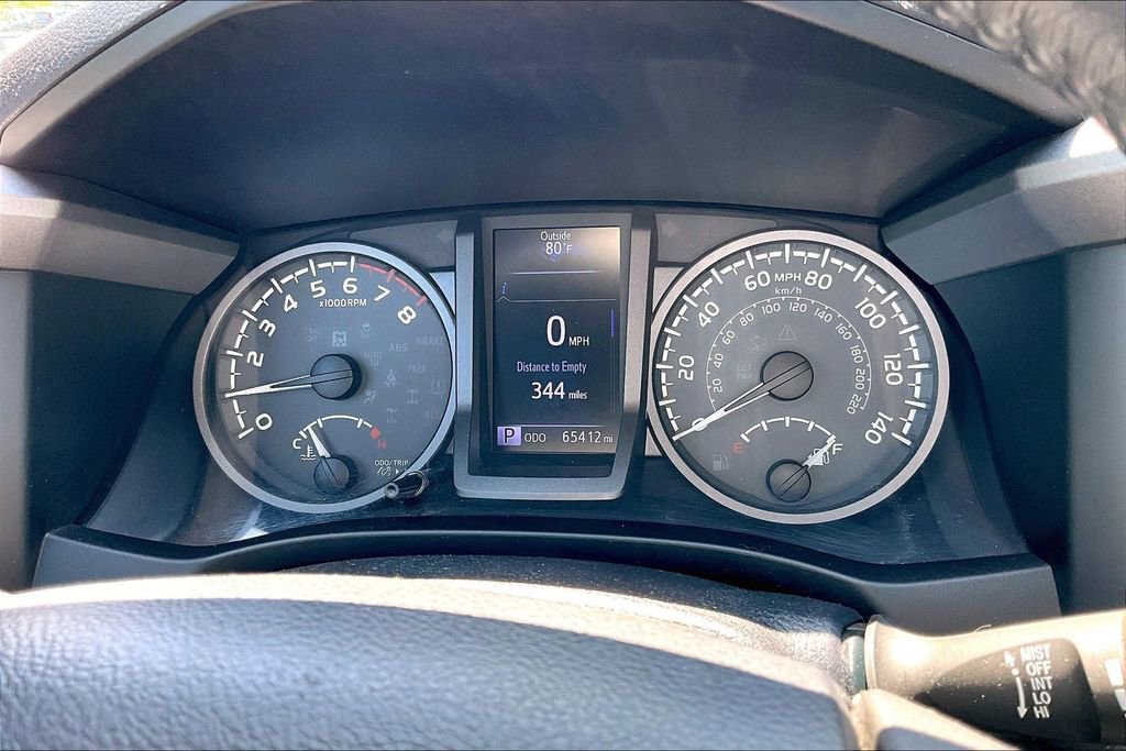 Used 2017 Toyota Tacoma TRD Sport w/ Premium & Technology Package RWD image 12