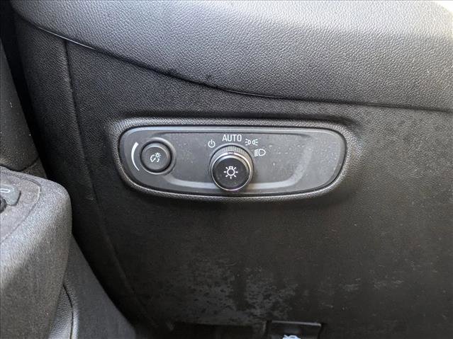 Used 2021 Chevrolet Equinox LS w/ LS Convenience Package image 14