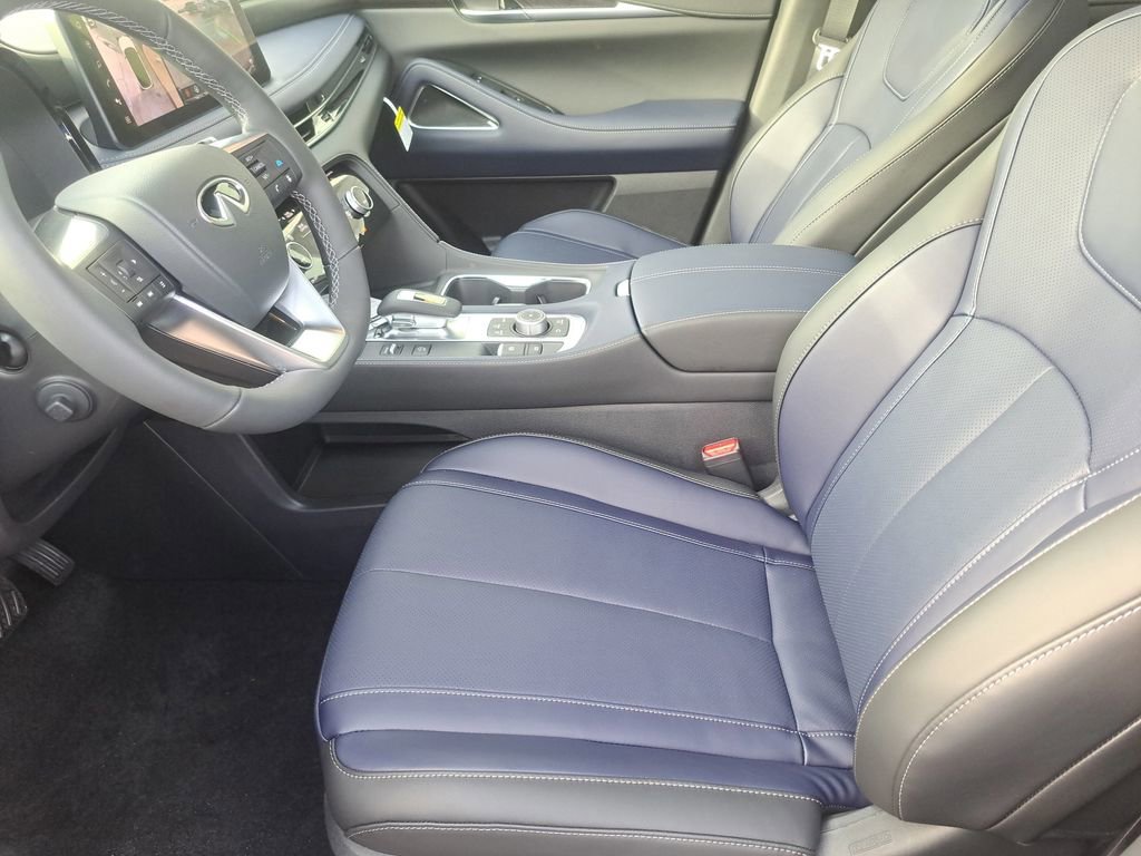 New 2026 INFINITI QX60 Sport w/ Dark Cargo Package image 18