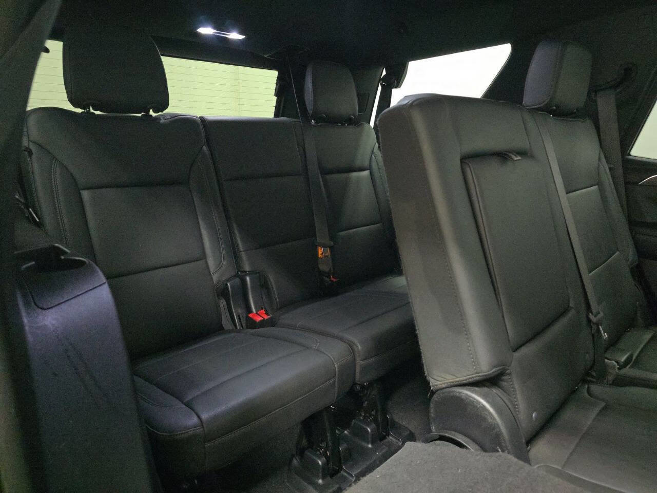Used 2022 Chevrolet Tahoe Z71 image 10