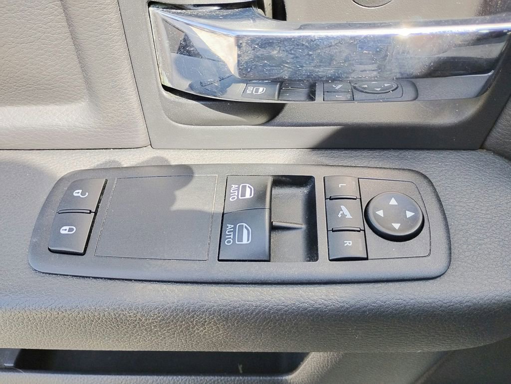 Used 2012 RAM 1500 Express RWD image 16