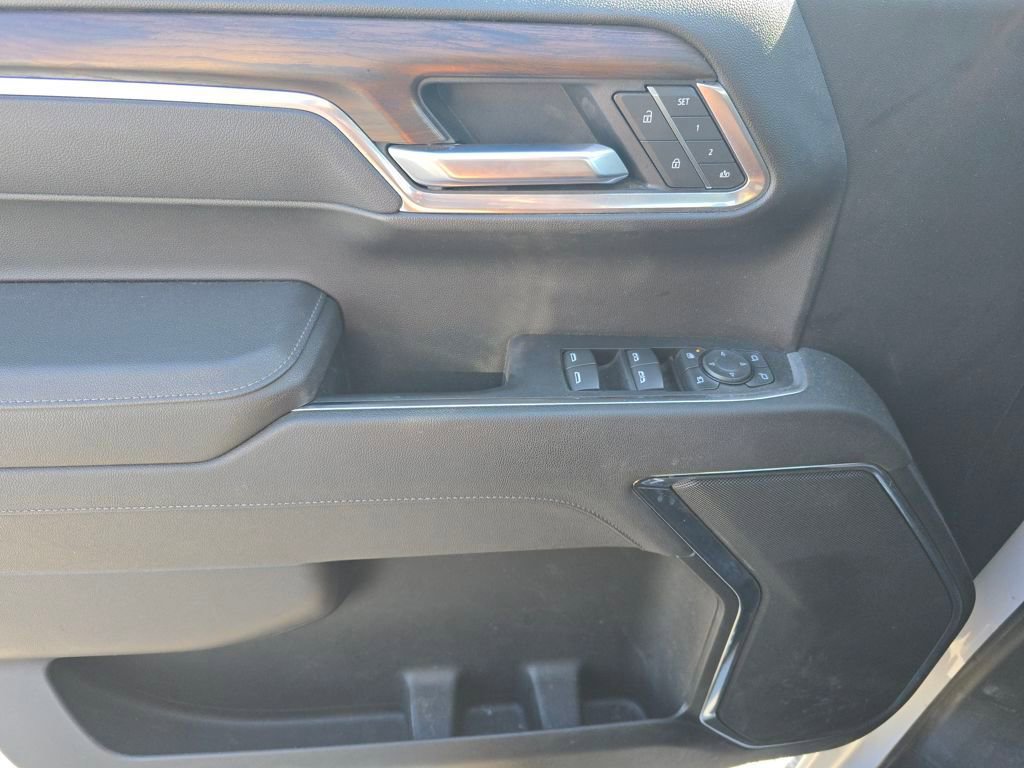 Used 2025 GMC Sierra 1500 SLT image 27