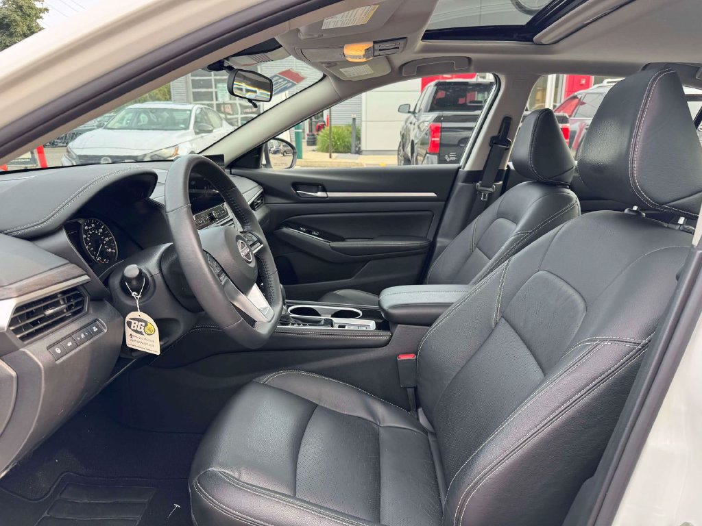 Certified 2025 Nissan Altima 2.5 SL FWD image 16
