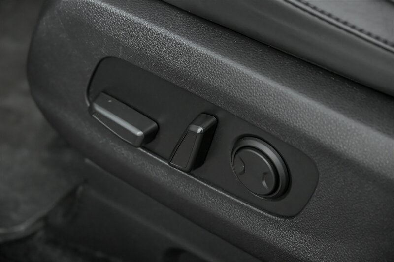 Used 2023 Kia Carnival LX image 19