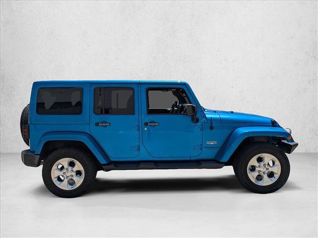 Used 2015 Jeep Wrangler Unlimited Sahara w/ Connectivity Group AWD/4WD image 4