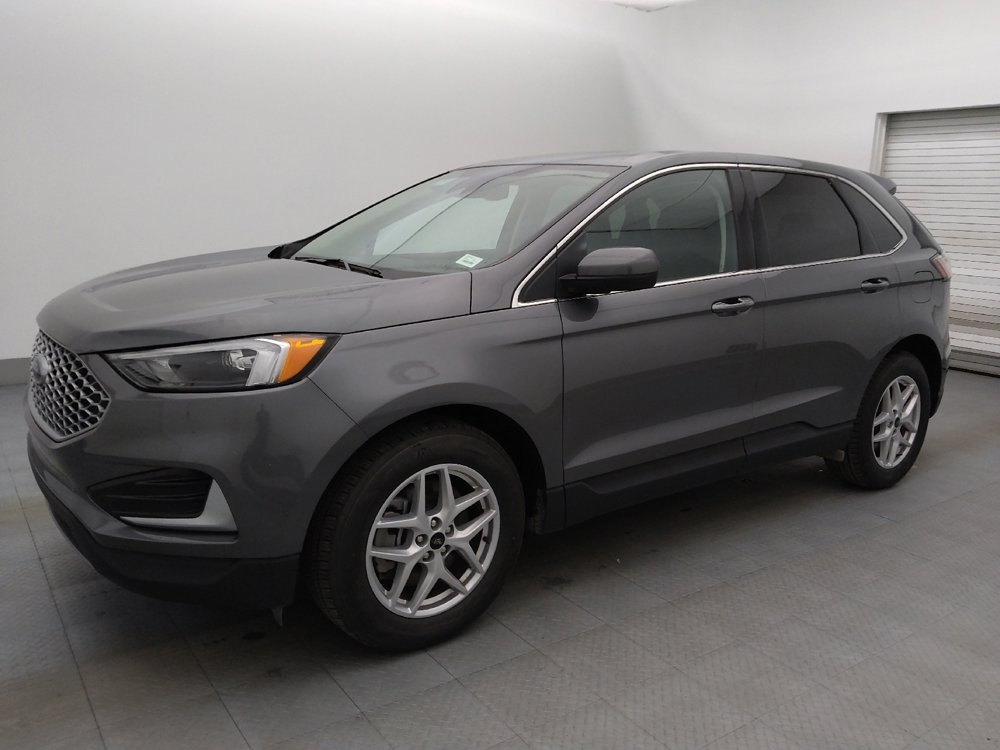 Used 2024 Ford Edge SEL image 2