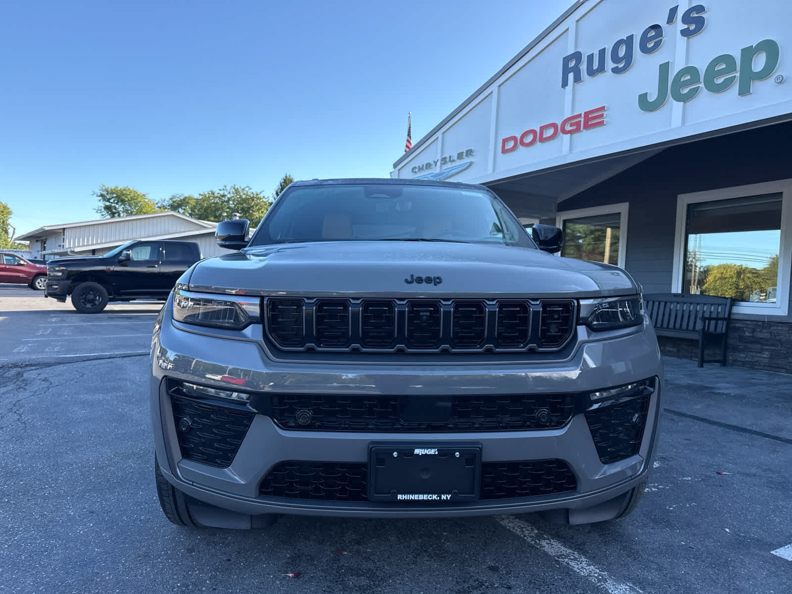 New 2027 Jeep Grand Cherokee L Summit AWD/4WD image 7