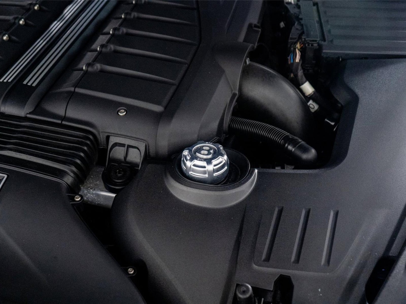 Used 2022 Bentley Bentayga Speed image 65