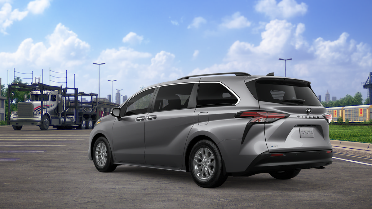 New 2026 Toyota Sienna XLE FWD image 8