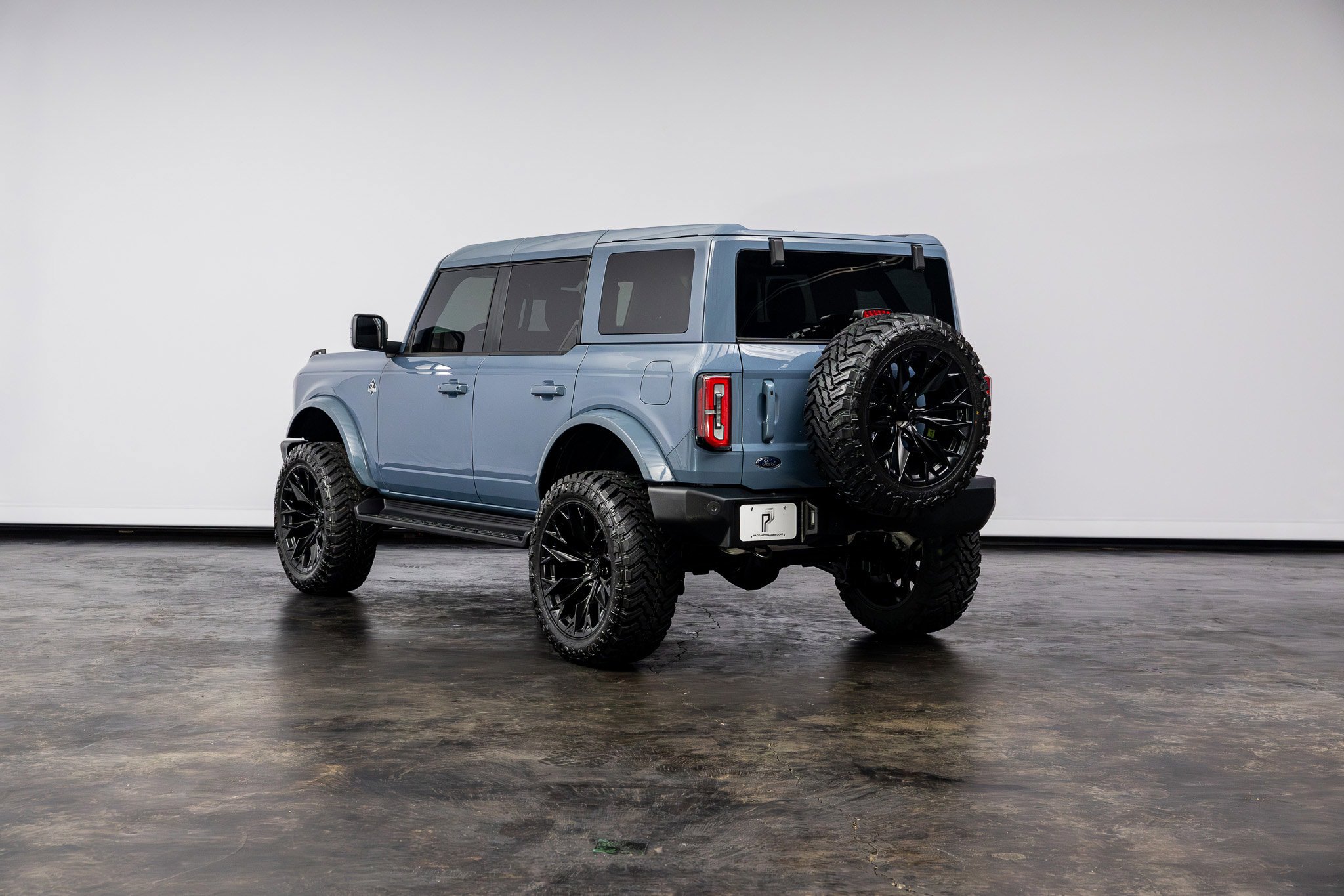 Used 2025 Ford Bronco Outer Banks AWD/4WD image 15