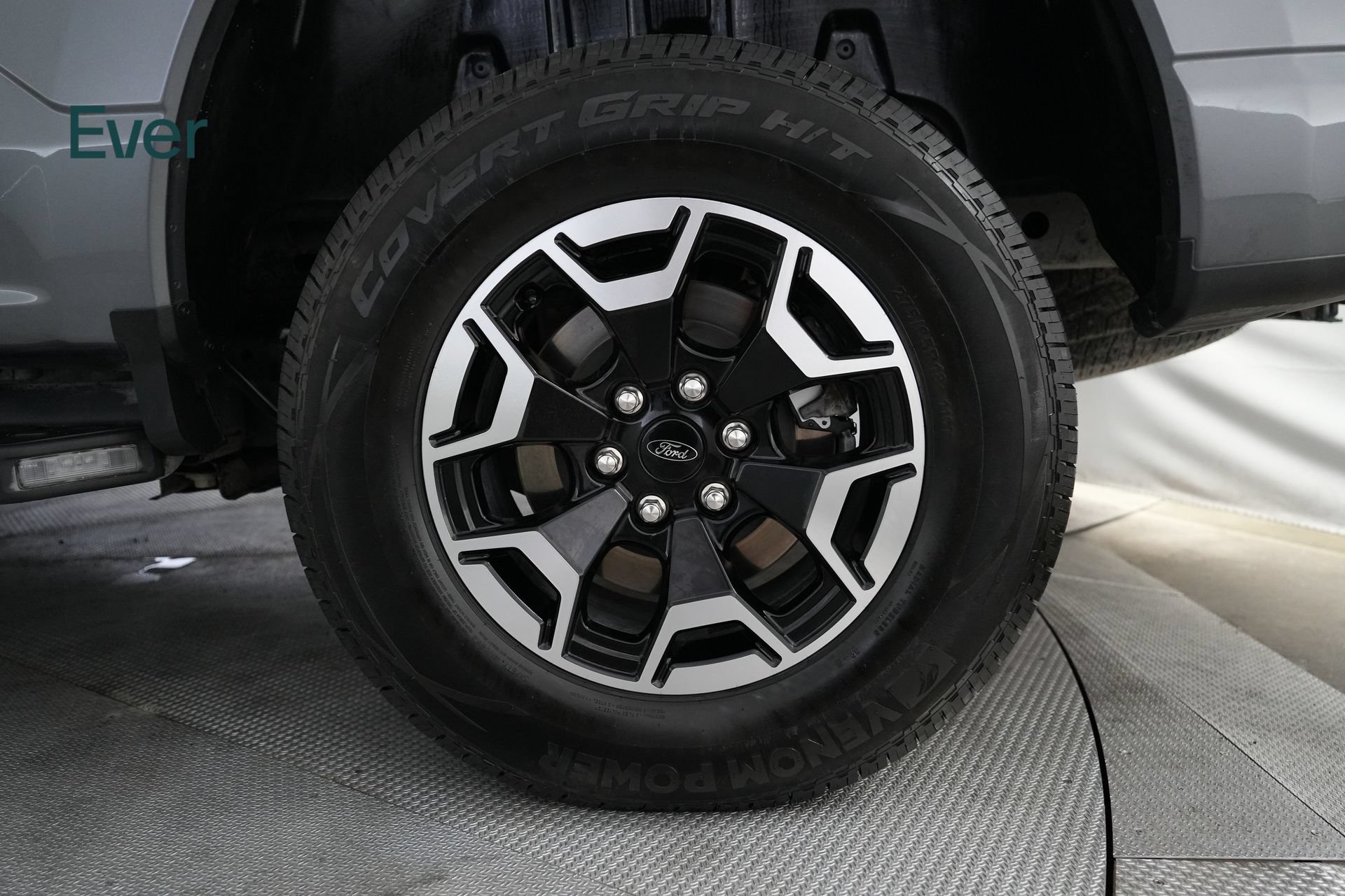 Used 2022 Ford F150 Lightning XLT AWD/4WD image 10