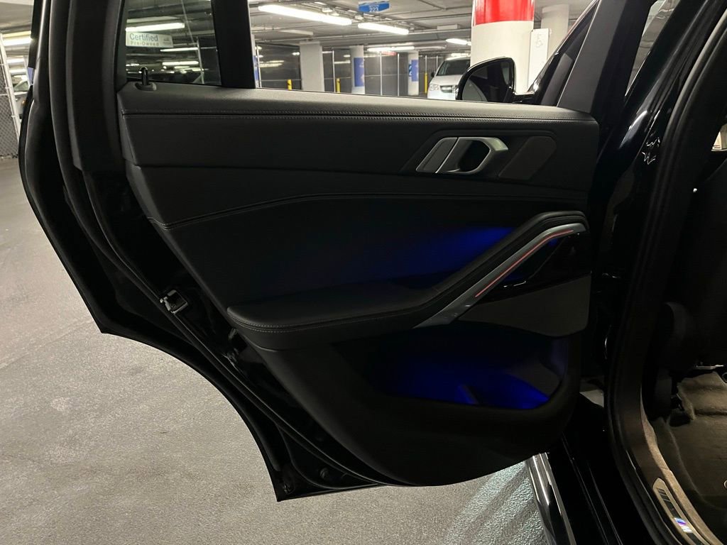 Used 2021 BMW X6 xDrive40i w/ M Sport Package AWD/4WD image 21