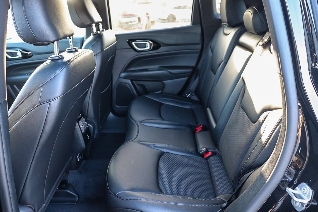 New 2026 Jeep Compass Latitude AWD/4WD image 22