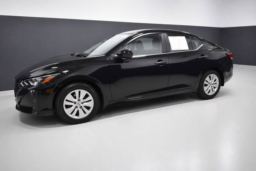 Used 2025 Nissan Sentra S image 2