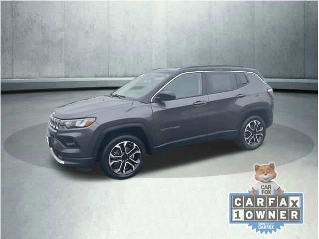 Used 2022 Jeep Compass Limited image 3
