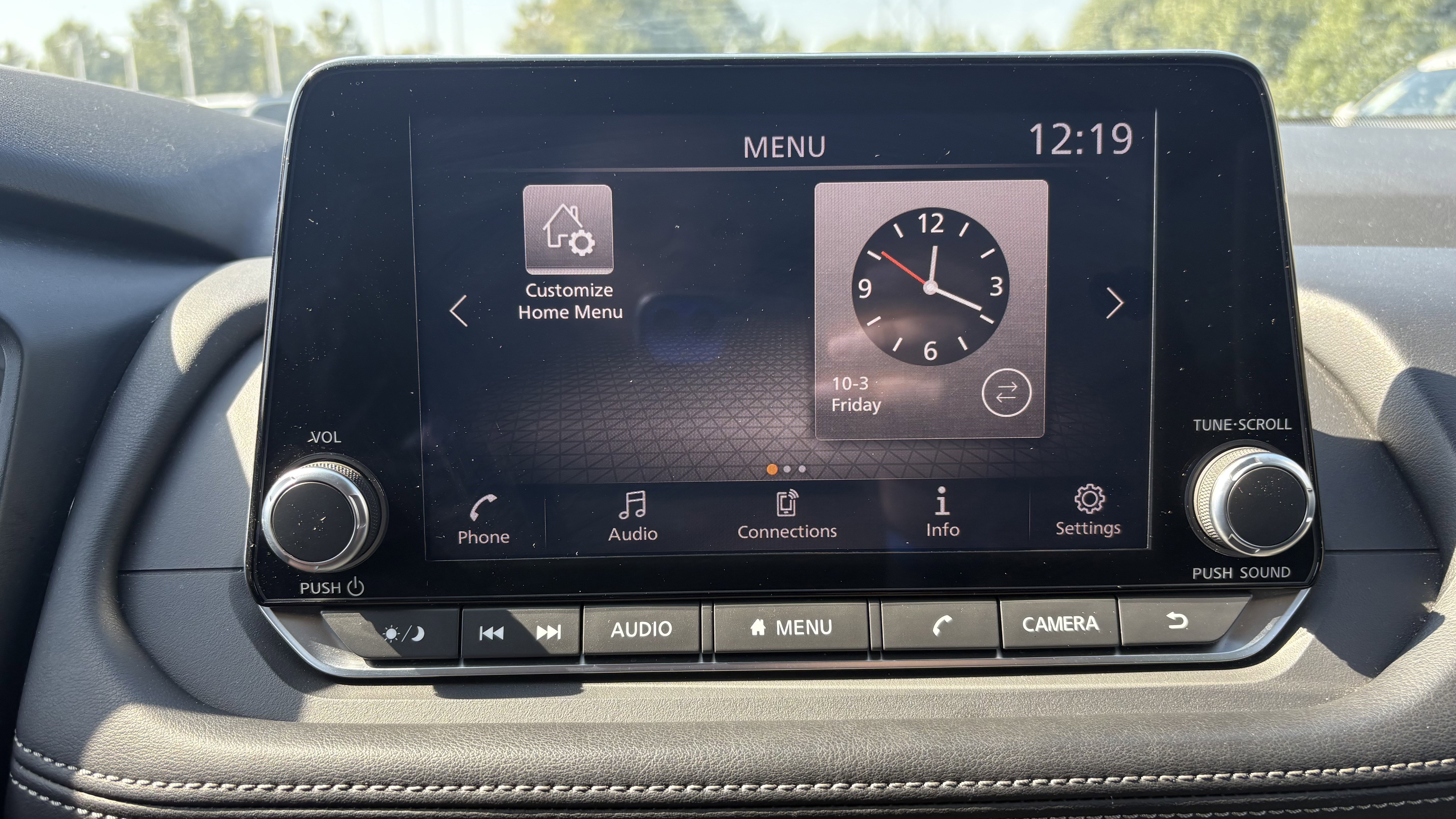 Used 2024 Nissan Rogue SV image 25