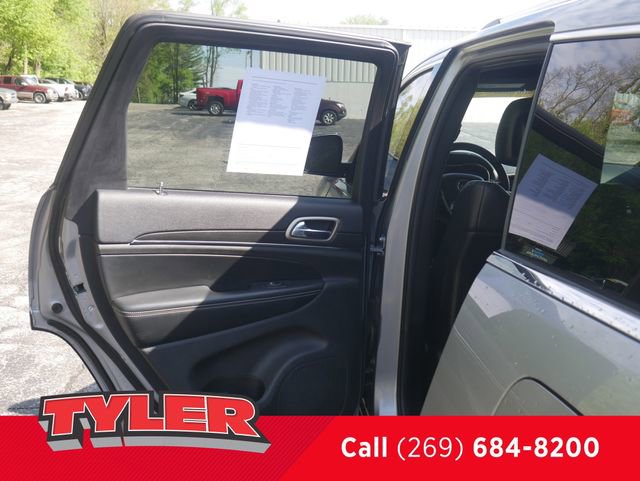 Used 2015 Jeep Grand Cherokee Limited w/ Trailer Tow Group IV AWD/4WD image 19