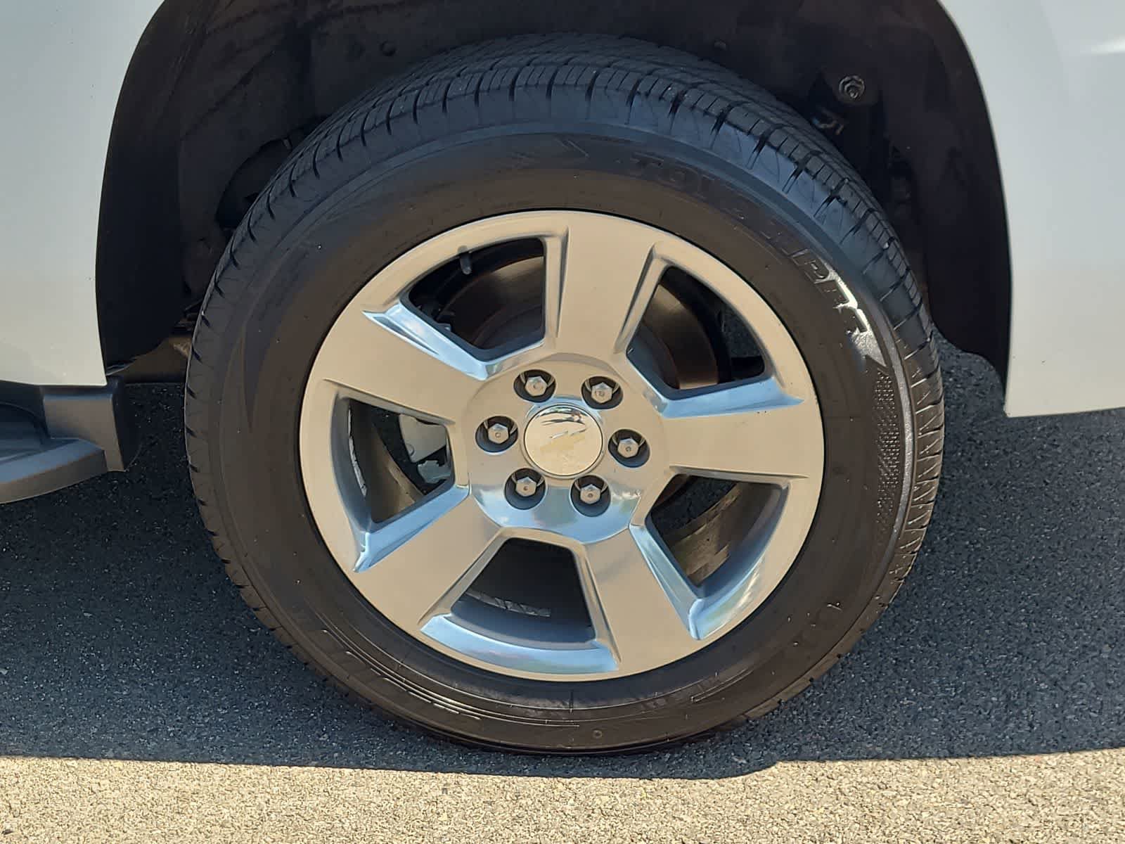 Used 2019 Chevrolet Tahoe LT AWD/4WD image 16