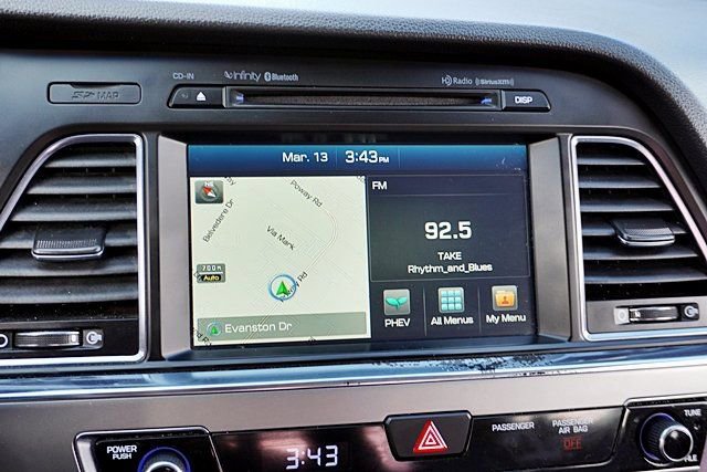 Used 2016 Hyundai Sonata Limited image 24