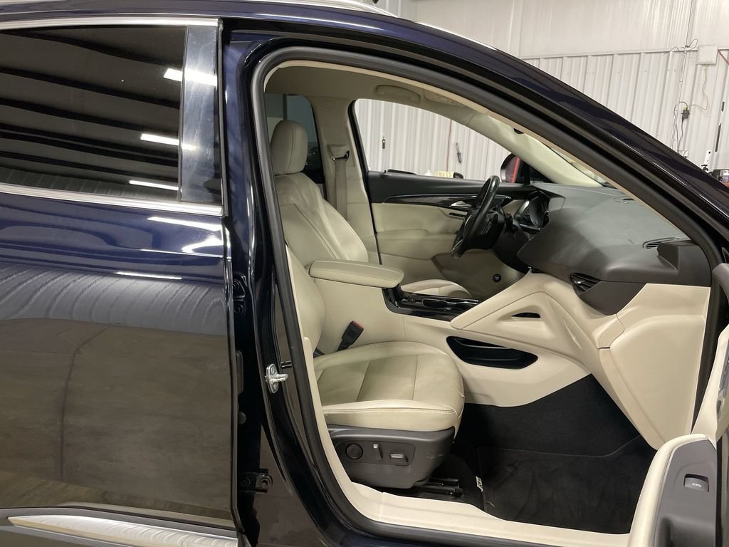 Used 2021 Buick Envision Essence w/ Technology Package I FWD image 29