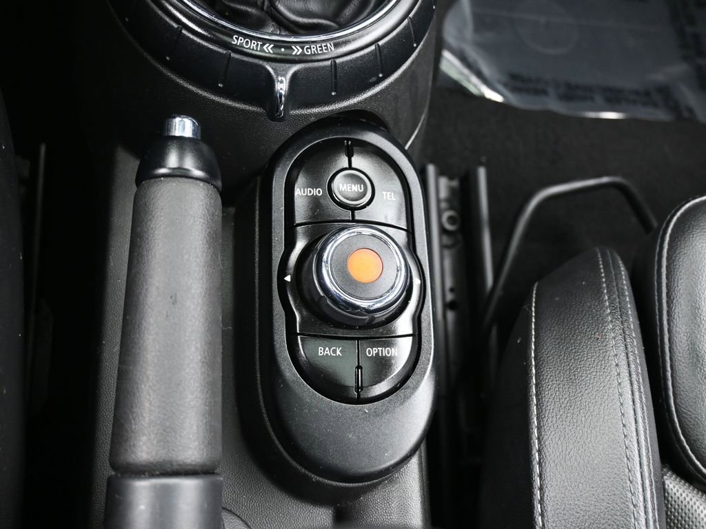 Used 2016 MINI Cooper S image 25