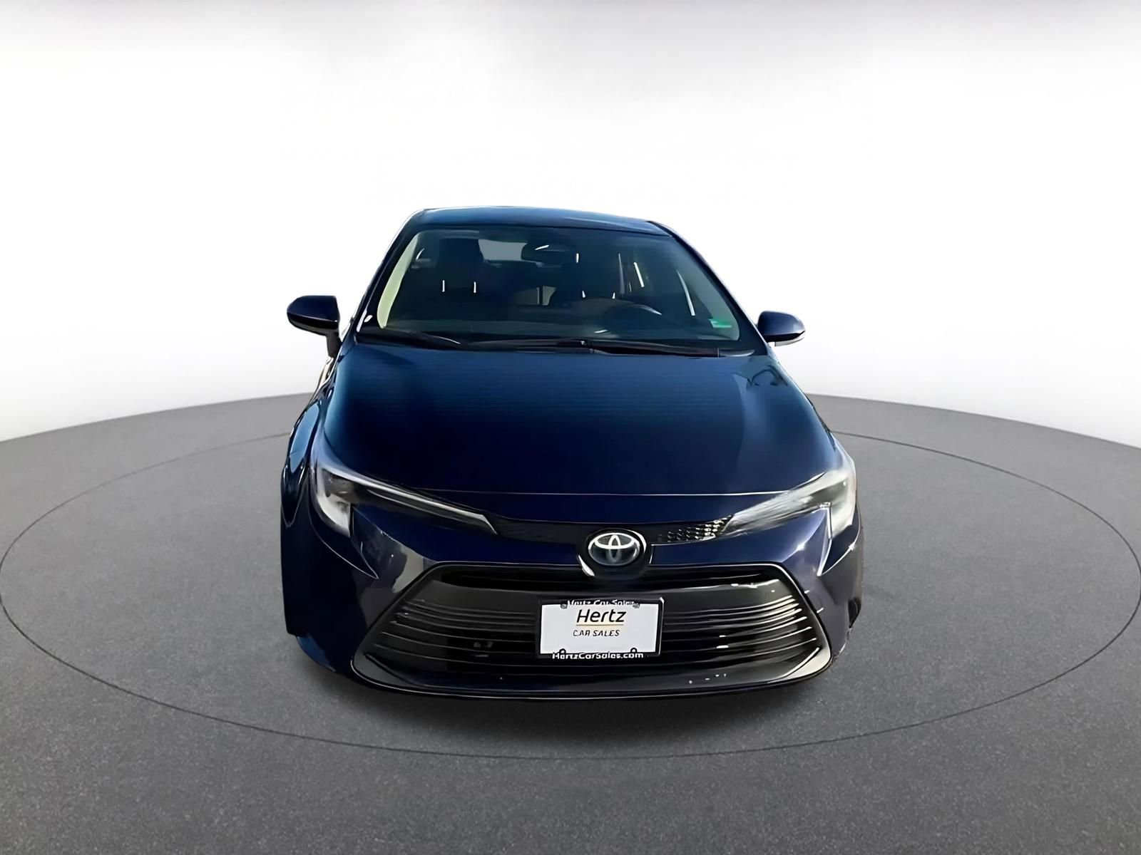 Used 2025 Toyota Corolla LE image 4