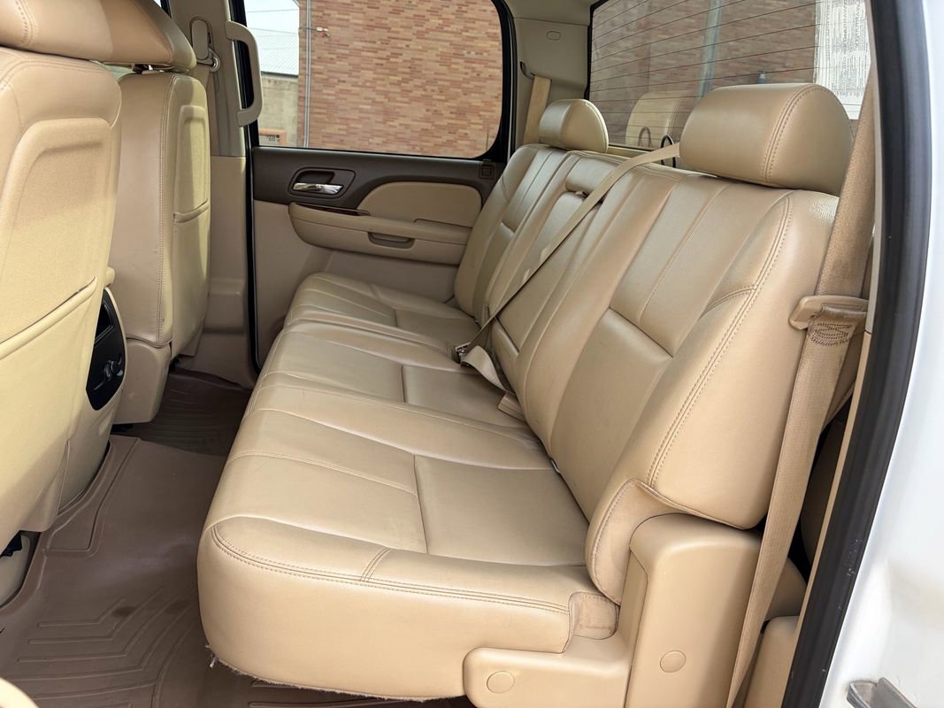 Used 2013 GMC Sierra 3500 SLT w/ SLT Convenience Package image 15