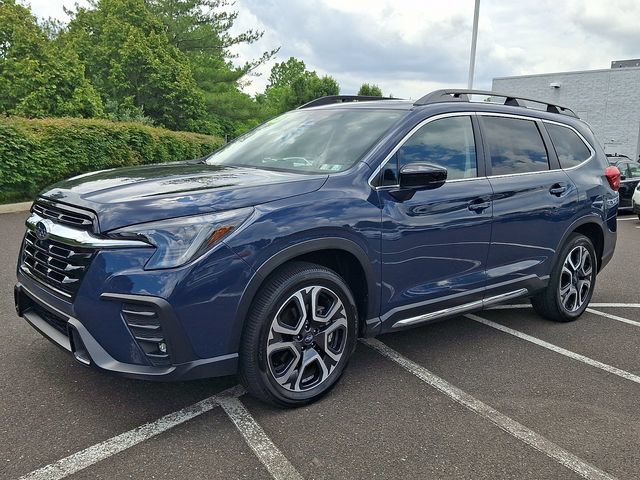 Used 2025 Subaru Ascent Limited w/ Popular Package #2 AWD/4WD image 3
