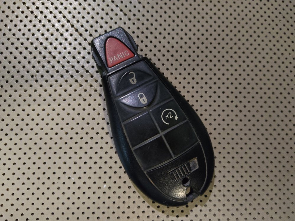 Used 2017 RAM 1500 Laramie image 32