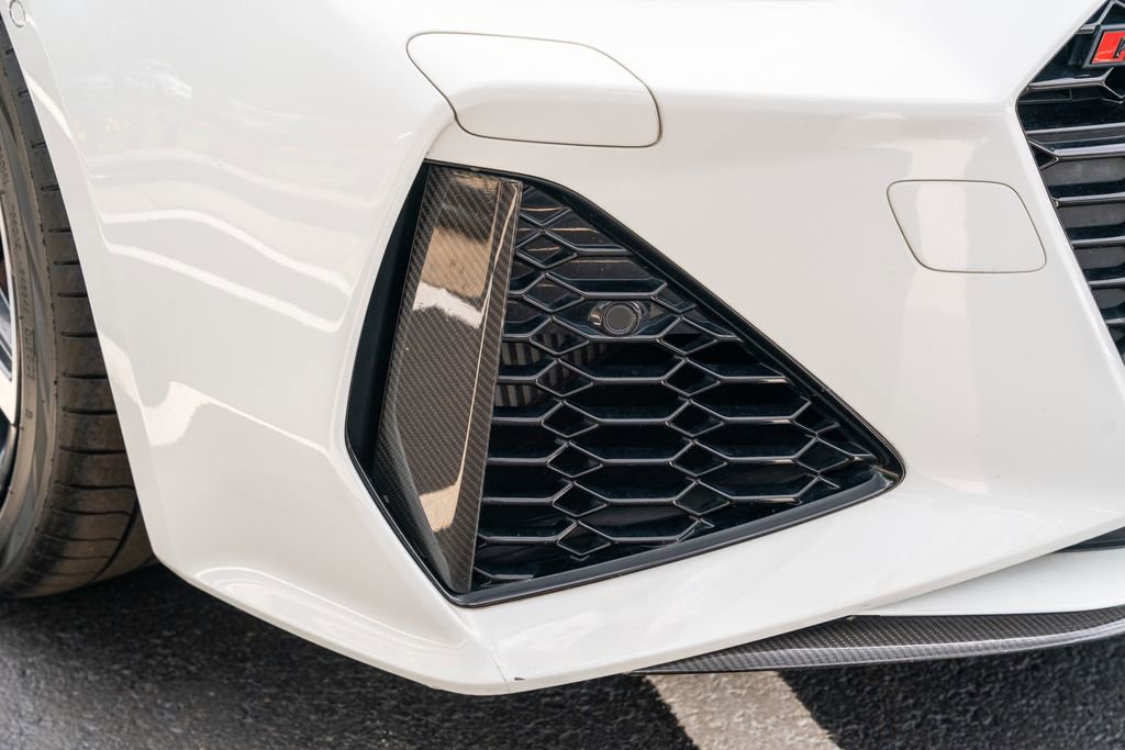 Used 2021 Audi RS 6 w/ Carbon Optic Package AWD/4WD image 11
