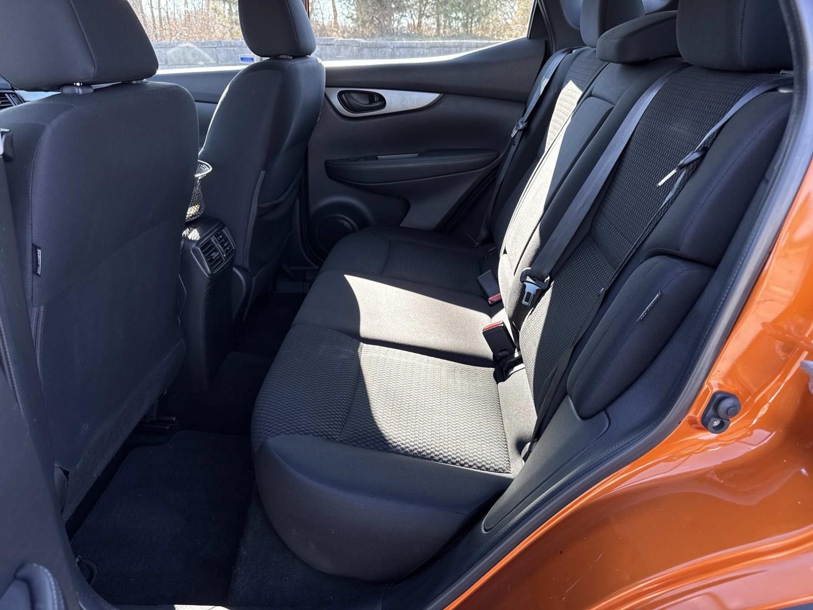 Used 2022 Nissan Rogue Sport S image 28