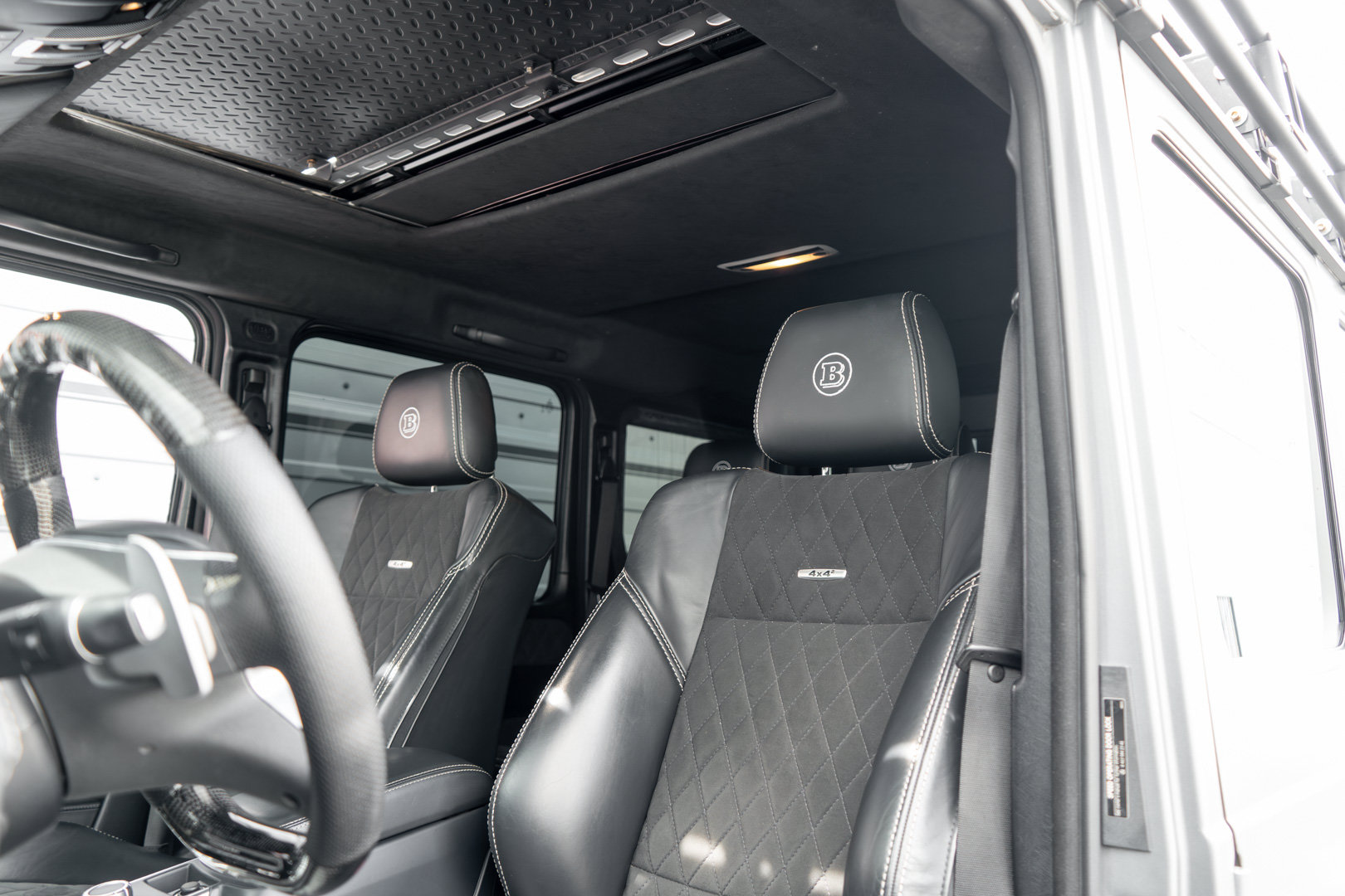 Used 2018 Mercedes-Benz G 550 Squared image 9