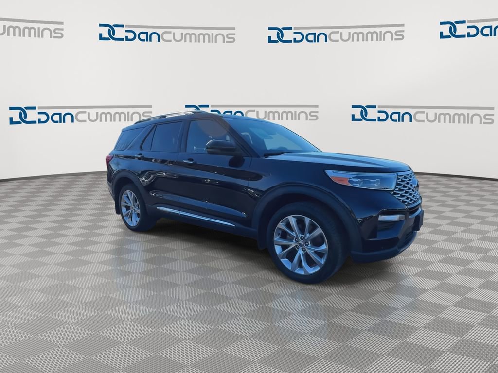 Used 2022 Ford Explorer Platinum w/ Technology Package image 2