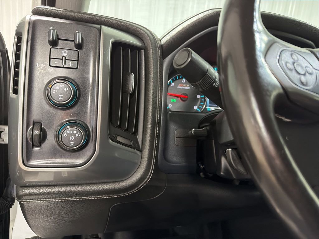Used 2016 Chevrolet Silverado 1500 LTZ Z71 w/ LTZ Plus Package AWD/4WD image 34